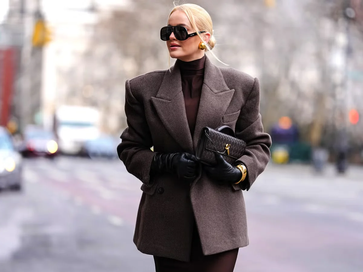 How to Style an Oversized Blazer (Without Looking Boxy) — 2026 Guide